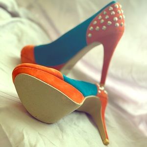 Nice and bright size 10 heels